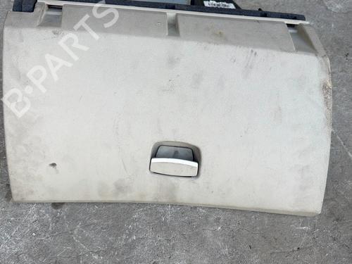 Porta-luvas Porta-luvas RENAULT LAGUNA III Grandtour (KT0/1) 2.0 dCi (KT01, KT08, KT09, KT0K, KT12, KT1D, KT1W) (150 hp) 36537975 36537975