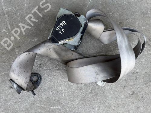 Cinto de segurança traseiro direito Cinto de segurança traseiro direito RENAULT LAGUNA III Grandtour (KT0/1) 2.0 dCi (KT01, KT08, KT09, KT0K, KT12, KT1D, KT1W) (150 hp) 36537974 36537974