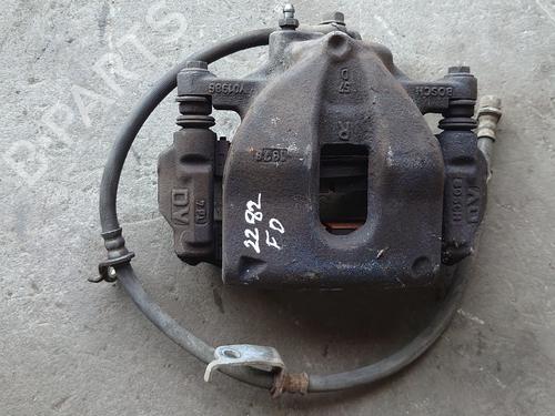 Pinza freno delantera derecha Pinza freno delantera derecha TOYOTA AURIS (_E15_) 1.4 D-4D (NDE150_, NDE150R) (90 hp) 37000695 37000695