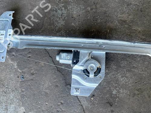 Used Right front window motor Right front window motor 37179105 37179105