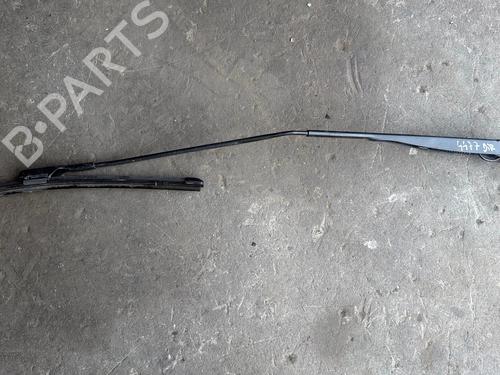 Used Front windshield wiper arm Front windshield wiper arm 37283396 37283396