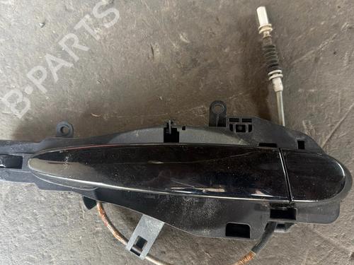 Used Front right exterior door handle Front right exterior door handle 37284092 37284092