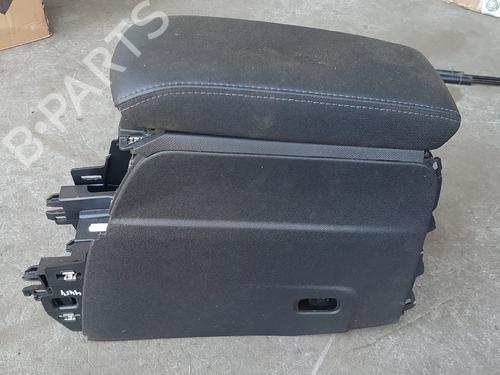 Used Armrest / Center console Armrest / Center console 37478206 37478206