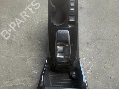 Used Armrest / Center console Armrest / Center console 37510215 37510215