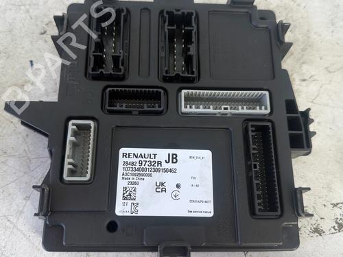 Used Fuse box Fuse box 37510237 37510237