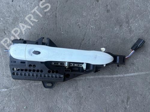 Used Front right exterior door handle Front right exterior door handle 37511075 37511075