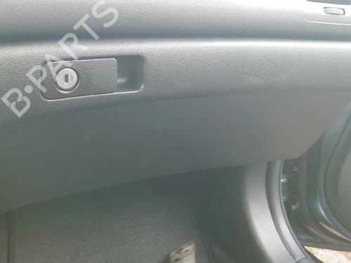 Used Glove box Glove box 37526210 37526210