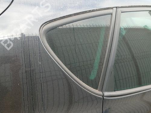 Panel rude bagtil højre Panel rude bagtil højre SEAT ALTEA (5P1) 1.9 TDI (105 hp) 37606514 37606514