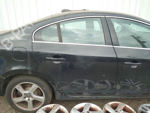 Used Right rear door Right rear door 37586853 37586853