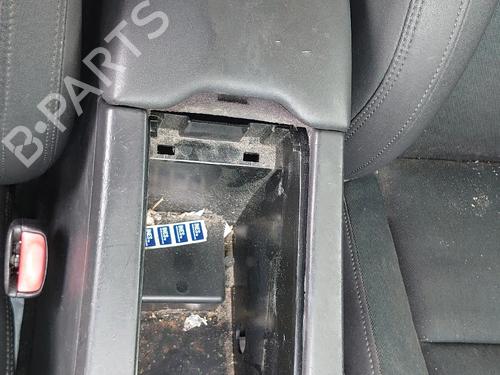 Apoyobrazos central Apoyobrazos central VOLVO S60 II (134) D3 (163 hp) 37586858 37586858