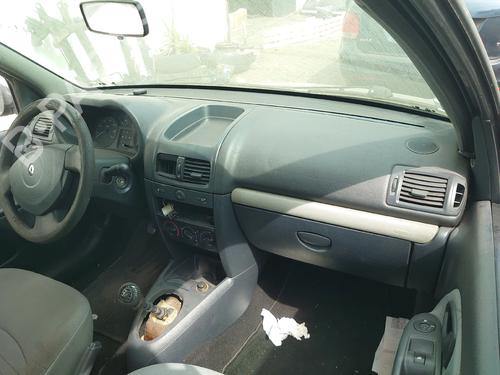 Instrumentbord Instrumentbord RENAULT CLIO II (BB_, CB_) 1.5 dCi (B/CB07) (65 hp) 37586895 37586895