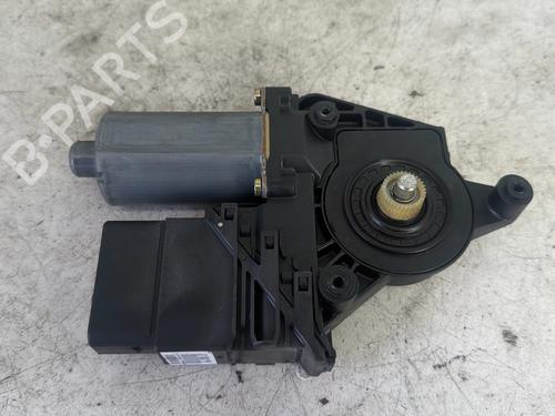 Moteur de lève-vitre arrière droit Moteur de lève-vitre arrière droit 37685700 37685700
