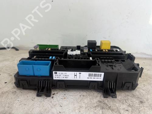 Used Fuse box Fuse box 38001654 38001654