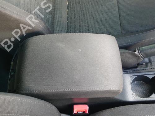 Used Armrest / Center console Armrest / Center console 38086654 38086654