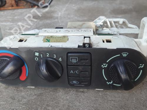 Used Climate control Climate control 39210792 39210792