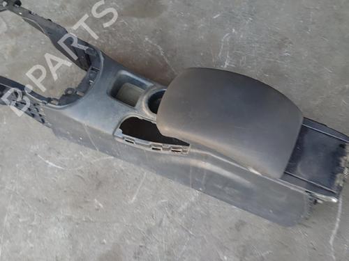 Armrest / Center console CITROËN C4 II (NC_) 1.6 HDi 115 | BP39449319I20 - Image 4