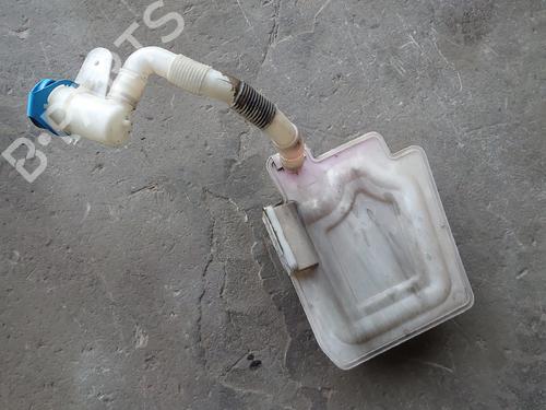 Used Windscreen washer tank Windscreen washer tank VW GOLF VI (5K1) [2008-2014] 39750218 39750218