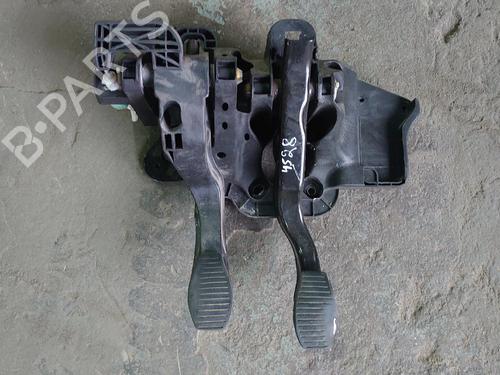 Used Clutch pedal Clutch pedal CITROËN NEMO Box Body/MPV (AA_) 1.4 HDi (68 hp) 40238479 40238479