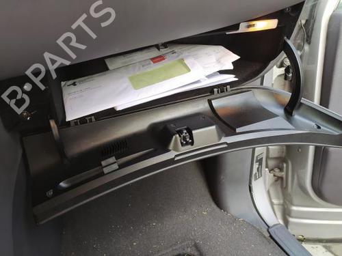 Boîte à gants MERCEDES-BENZ A-CLASS (W168) A 140 (168.031, 168.131) (82 hp) 21630771