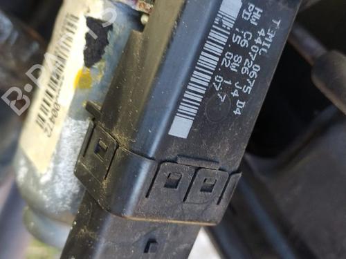 Alzavetro anteriore destra RENAULT MEGANE II (BM0/1_, CM0/1_) 1.5 dCi (BM1E, CM1E) (106 hp) 25277804