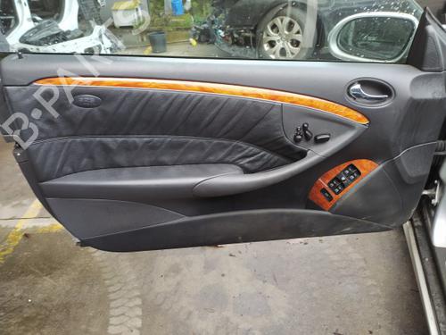 Used Front left panel MERCEDES-BENZ CLK (C209) CLK 270 CDI (209.316) (170 hp) 31255393