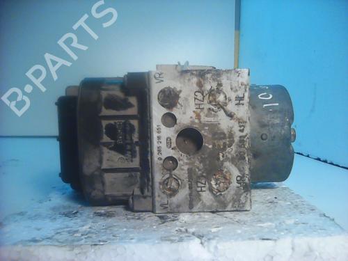 Used ABS pump OPEL ASTRA G Saloon (T98) [1998-2009]  21607680