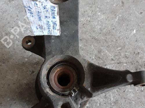 Used Right front steering knuckle RENAULT MEGANE II Estate (KM0/1_) [2003-2012]  21611814