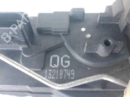 Højre fortil lås OPEL ASTRA H (A04) [2004-2014]  21612223