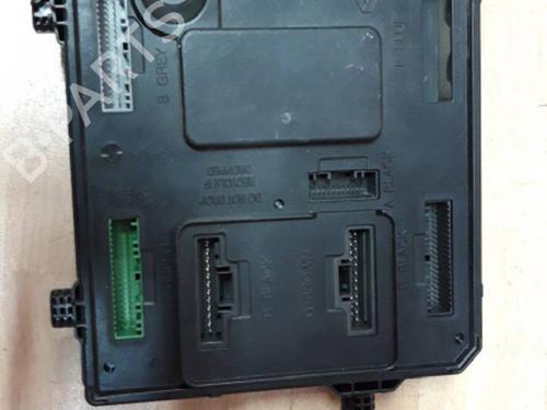 Used Fuse box RENAULT MEGANE III Hatchback (BZ0/1_, B3_) [2008-2025]  21623956