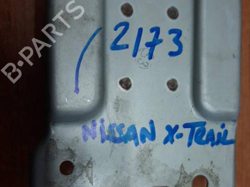 Fuse box NISSAN X-TRAIL I (T30) | BP21624144E1