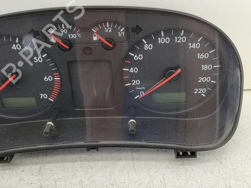 Used Instrument cluster VW GOLF IV (1J1) 1.4 16V (75 hp) 21626337