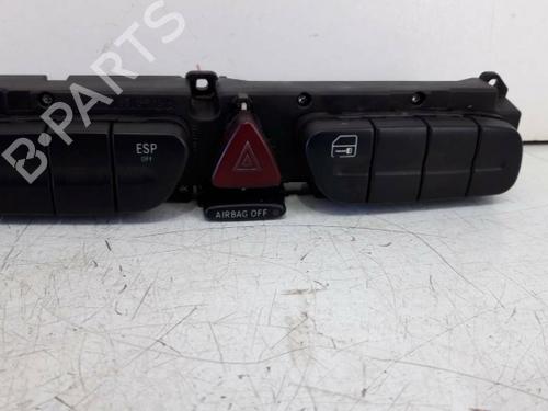 Switch MERCEDES-BENZ C-CLASS Coupe (CL203) C 220 CDI (203.706) | BP21626390I30