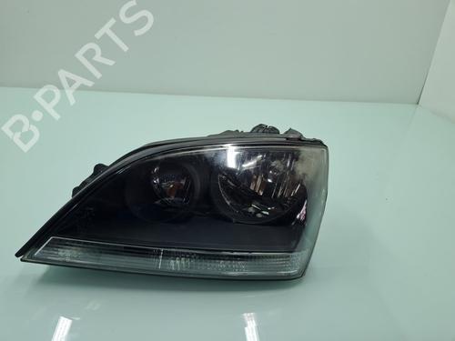 Used Left headlight KIA SORENTO I (JC) [2002-2011]  21647957
