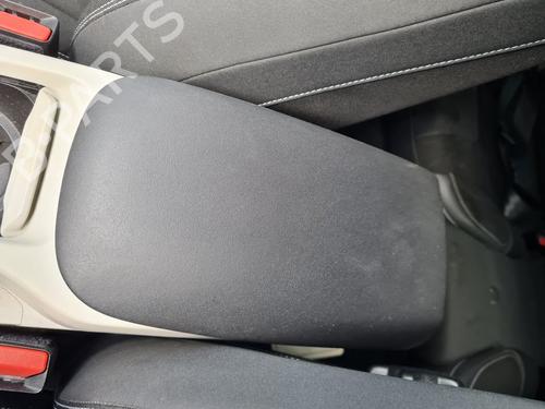 armrest-center-console-volvo-v40-hatchback-525-d2-2012-2013-2014-2015-2016-2017-2018-2019-21645749 main image