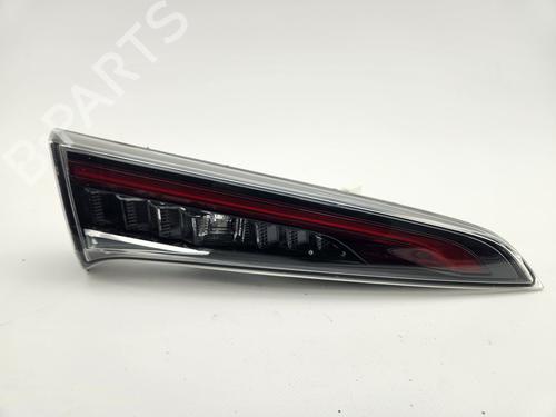 Used Left tailgate light Left tailgate light TOYOTA COROLLA Estate (_E21_) 1.8 VVTi Hybrid (ZWE219) (140 hp) 34401420 34401420