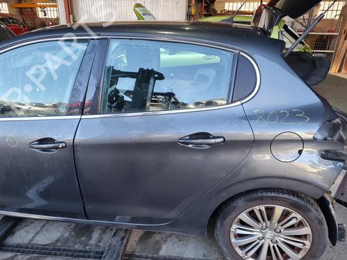 Used Left rear door PEUGEOT 208 I (CA_, CC_) 1.6 BlueHDi 100 (100 hp) 31792653