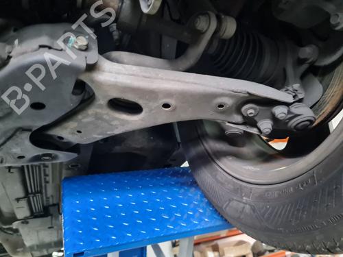 Used Left front suspension arm KIA SPORTAGE III (SL) [2009-2017]  32528317