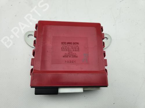Used Electronic module Electronic module LEXUS IS II (_E2_) 250 (GSE20) (208 hp) 30569738 30569738