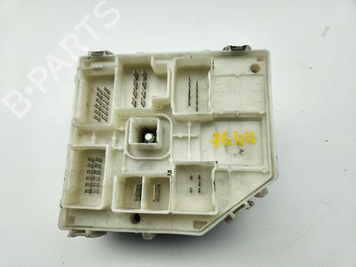 Sikringsdose TOYOTA RAV 4 II (_A2_) [2000-2005]  30621843