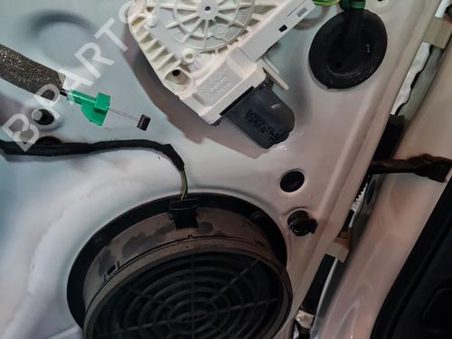 front-left-window-mechanism-audi-q3-8ub-8ug-2011-2012-2013-2014-2015-2016-2017-2018-2019-2020-35979762 main image