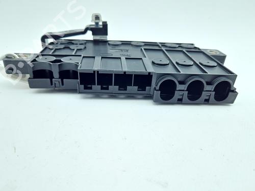 Fuse box LAND ROVER DEFENDER Station Wagon (L663) D250 MHEV 4x4 | BP40260535E1 - Image 3