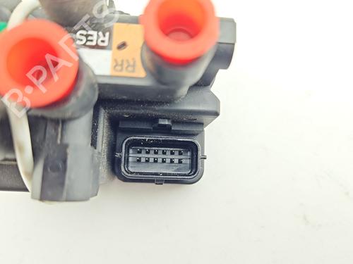 Electronic module LAND ROVER DEFENDER Station Wagon (L663) D250 MHEV 4x4 | BP40292015M83 - Image 2