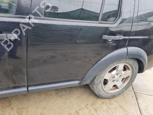 Used Left rear door LAND ROVER DISCOVERY III (L319) 2.7 TD 4x4 (190 hp) 21643967