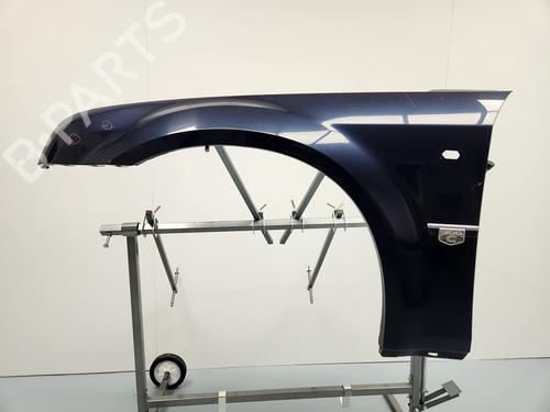 Used Left front fenders CHRYSLER 300C (LX, LE) 3.0 CRD (218 hp) 28168406