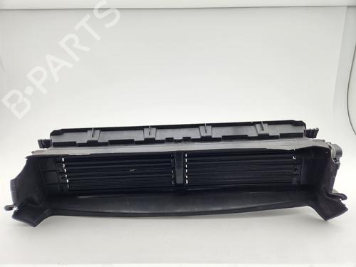 Used Grille VOLVO XC60 II (246) [2017-2026]  32033722