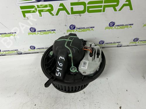 Used Heater blower motor Heater blower motor BMW 3 Coupe (E92) 320 d (177 hp) 21660858 21660858