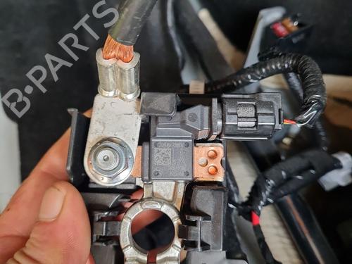 cable-toyota-corolla-estate-_e21_-2019-39505865 main image