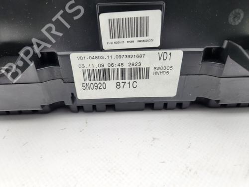 Instrument cluster VW TIGUAN (5N_) | BP32389823C47