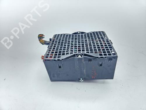 Sikringsdåse FORD TOURNEO CONNECT 1.8 TDCi (110 hp) 29989301