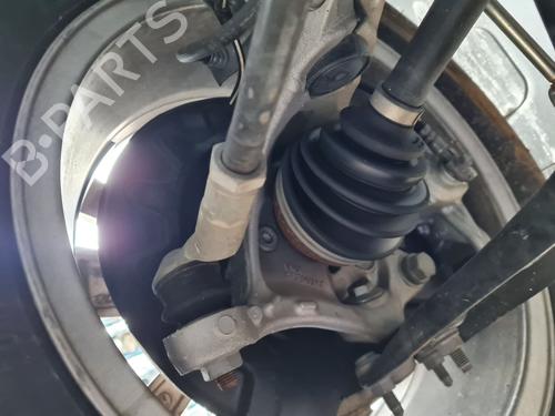 Used Left front steering knuckle Left front steering knuckle VW TOURAN (5T1) 2.0 TDI (150 hp) 31813511 31813511